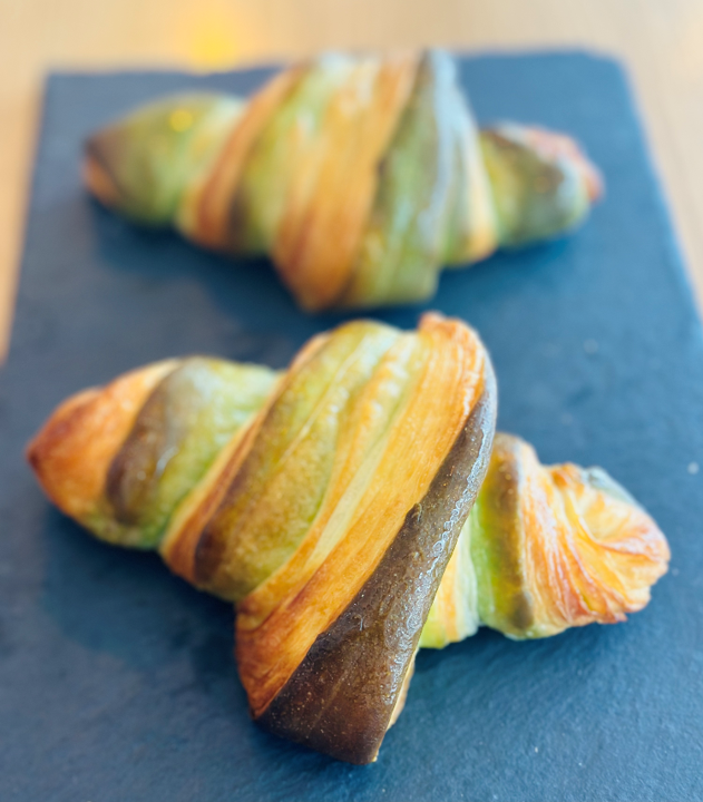 CROISSANT FRANCÊS DE PISTACHIO