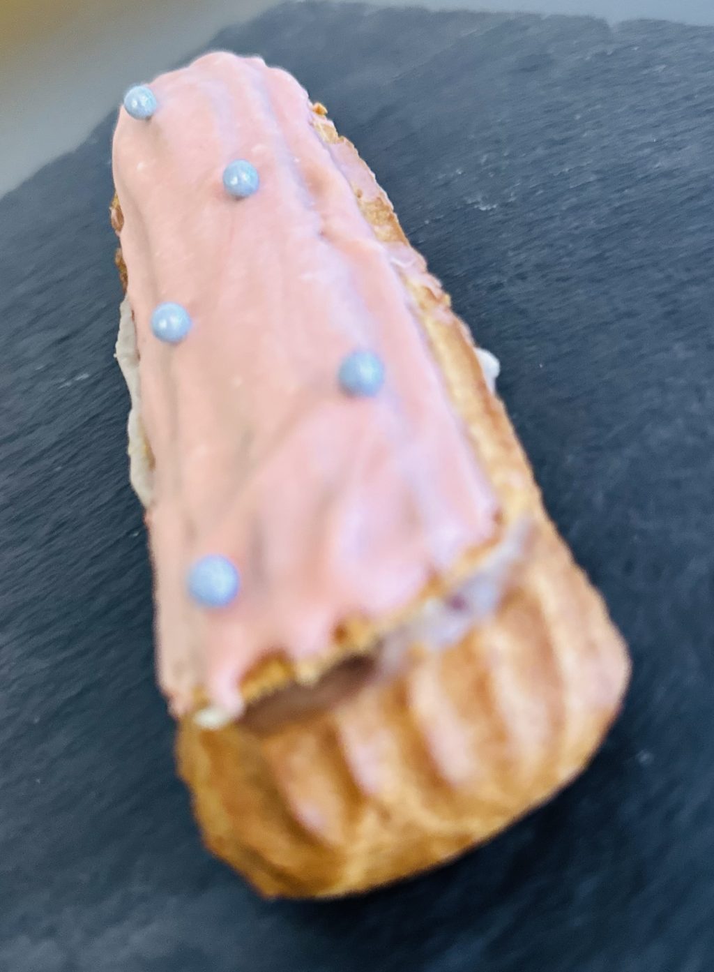 ECLAIR DE FRUTOS VERMELHOS SEM GLUTEN